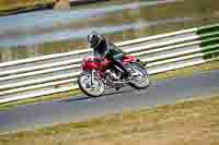 Vintage-motorcycle-club;eventdigitalimages;mallory-park;mallory-park-trackday-photographs;no-limits-trackdays;peter-wileman-photography;trackday-digital-images;trackday-photos;vmcc-festival-1000-bikes-photographs